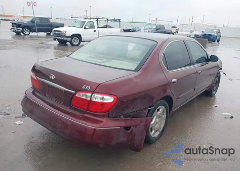 2001 Infiniti I30 Luxury z USA, uszkodzony, nr VIN JNKCA31A11T037057